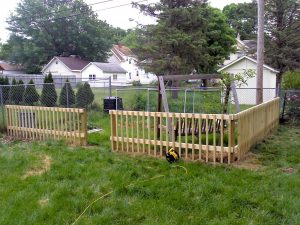18 Diy Garden Fence Ideas To Keep Your Plants Aussen pertaining to sizing 1600 X 1200