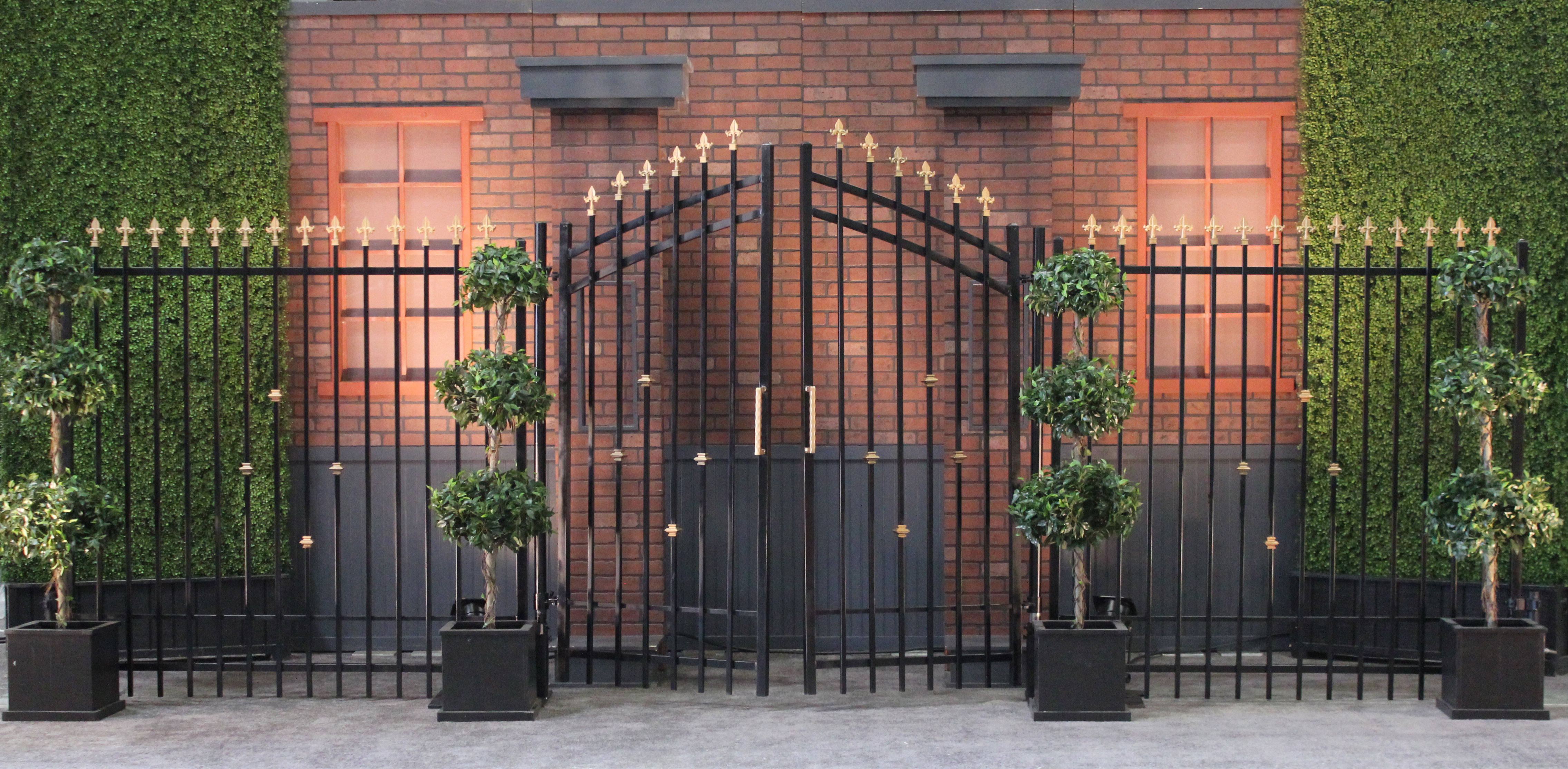 20 Black Wrought Iron Gates With Rightleft Panels Town Country regarding size 4542 X 2226
