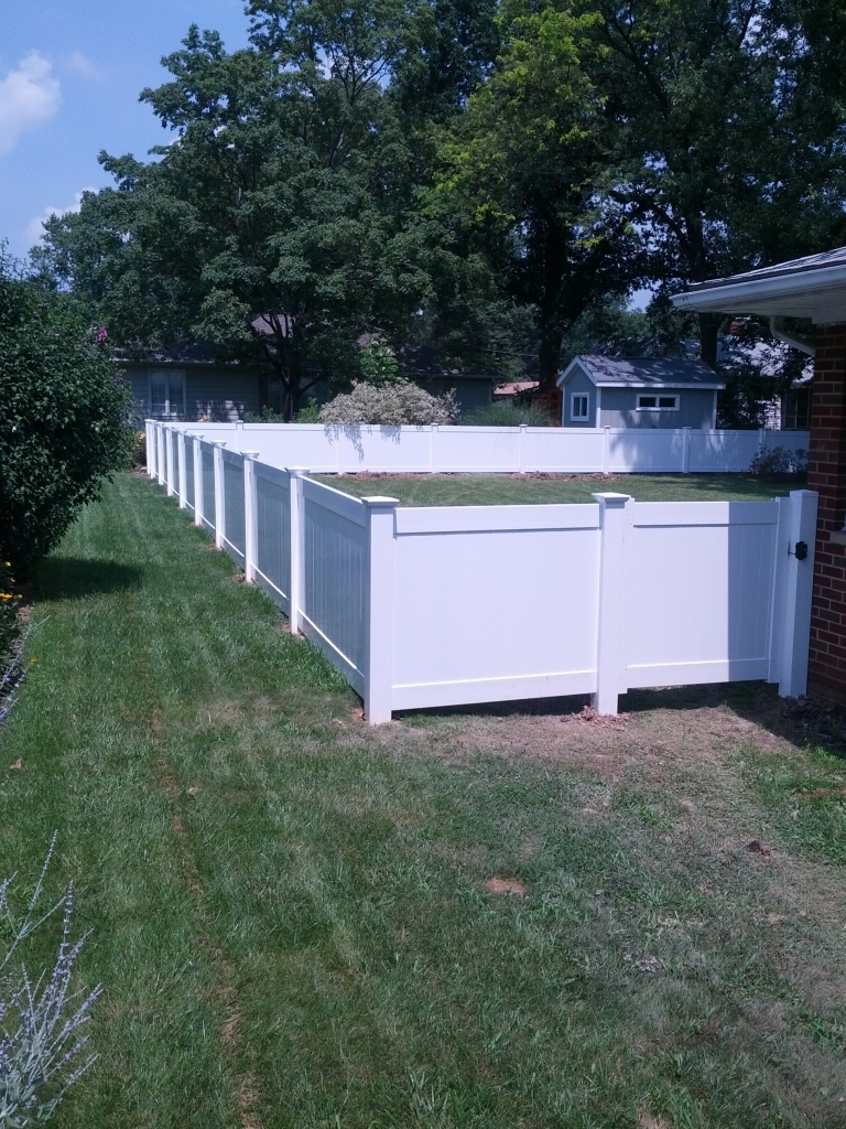 4 Ft White Vinyl Fencing Fences Ideas Inside 4 Foot Vinyl Privacy with regard to measurements 768 X 1024