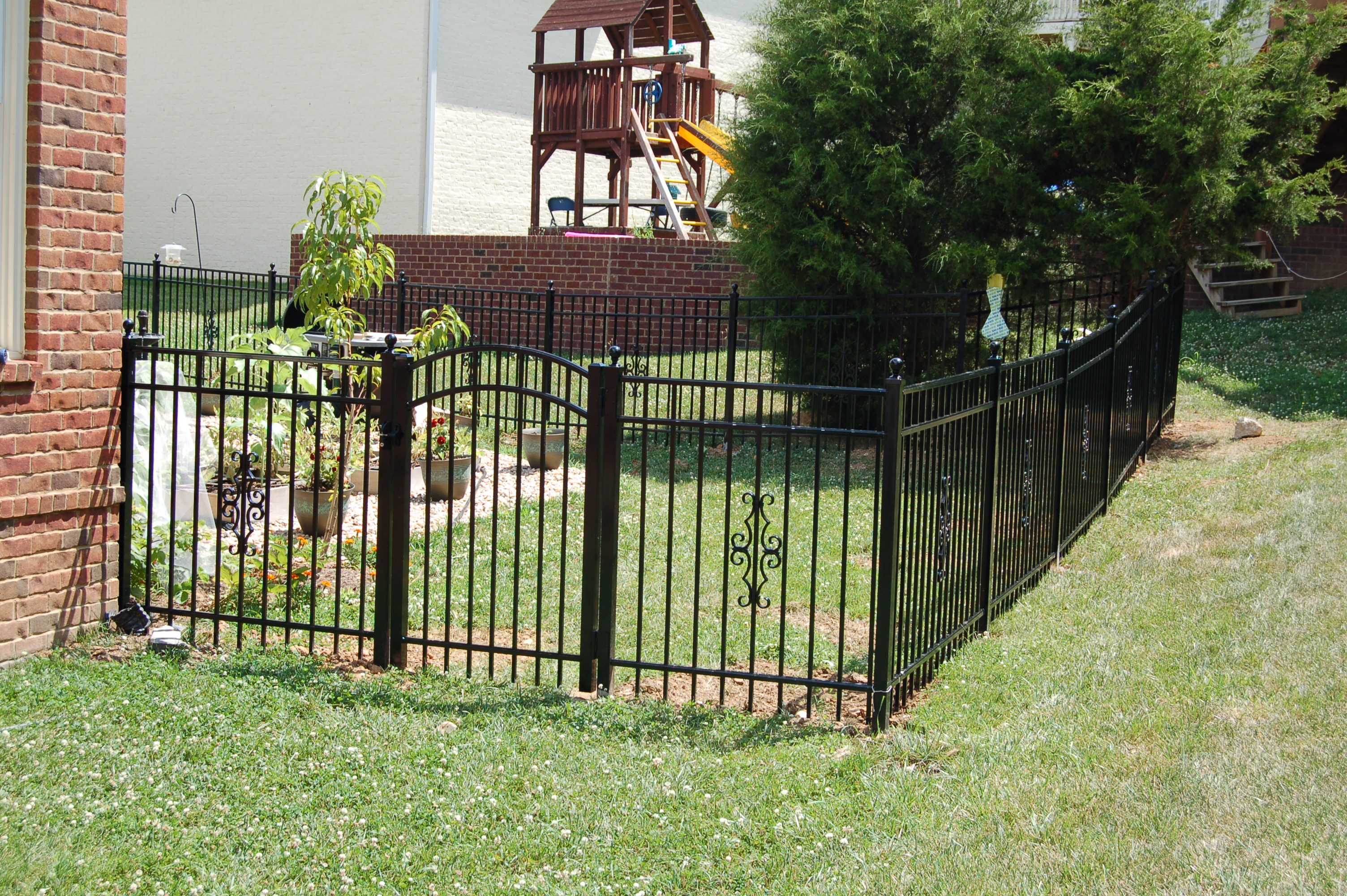 Aluminum Fences Franklin Nashville Aluminum Fence for dimensions 3008 X 2000