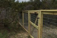Beautiful Cattle Panel Fence Design in proportions 980 X 1307