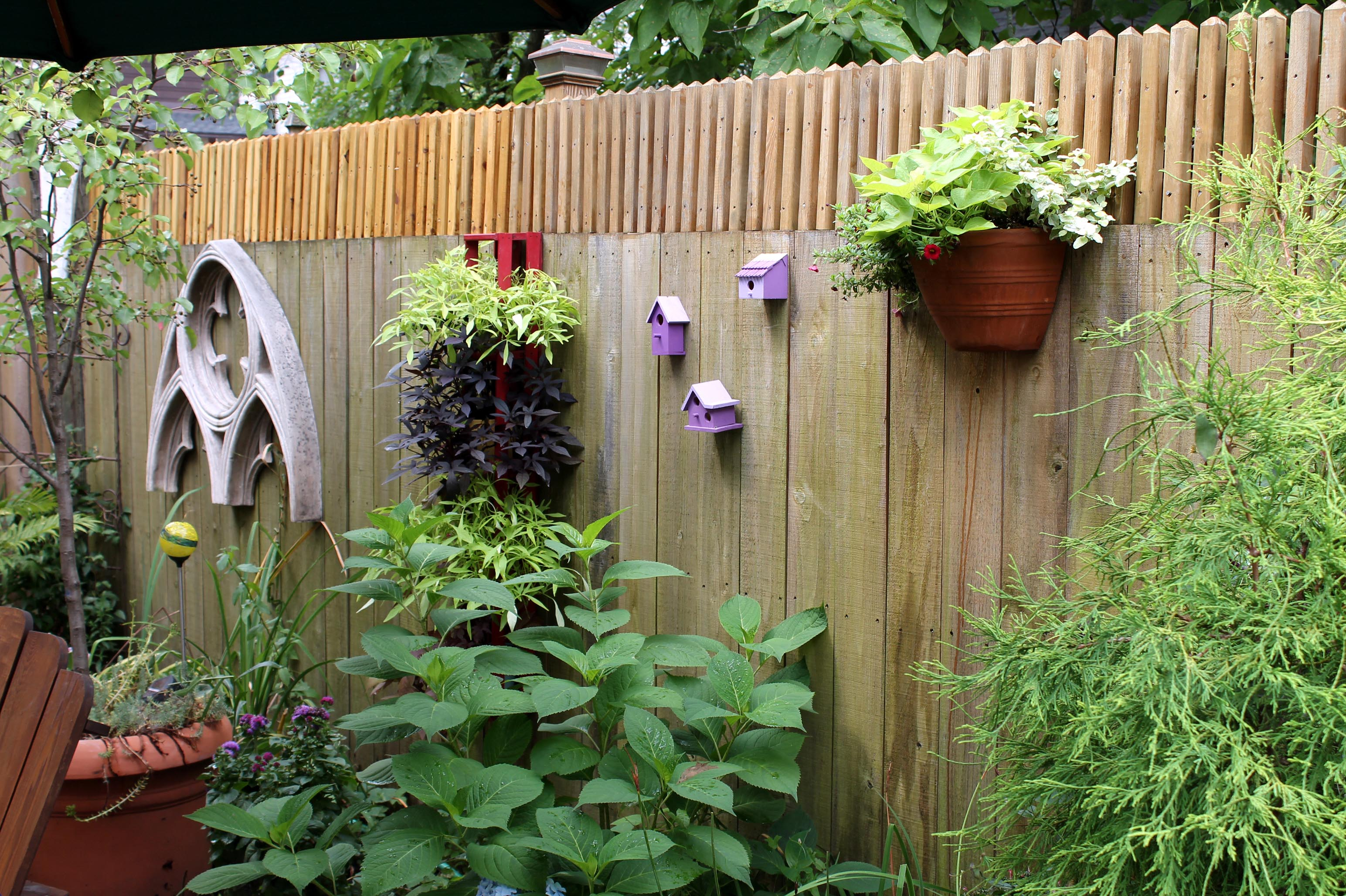 Beautiful Outdoor Fence Decor From Beautiful Fence Garden Ideas regarding sizing 3088 X 2056