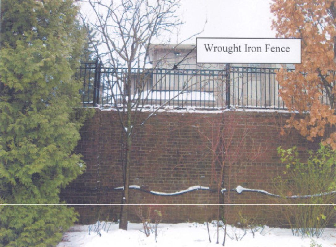 Billionaire Bronfmans Fence Ordered Down In Forest Hill The Star in measurements 1086 X 800