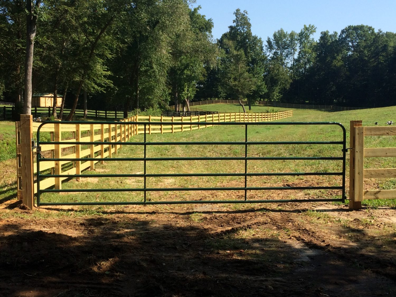 Farm Fence Gate 18057 Cape Coral inside proportions 1500 X 1125