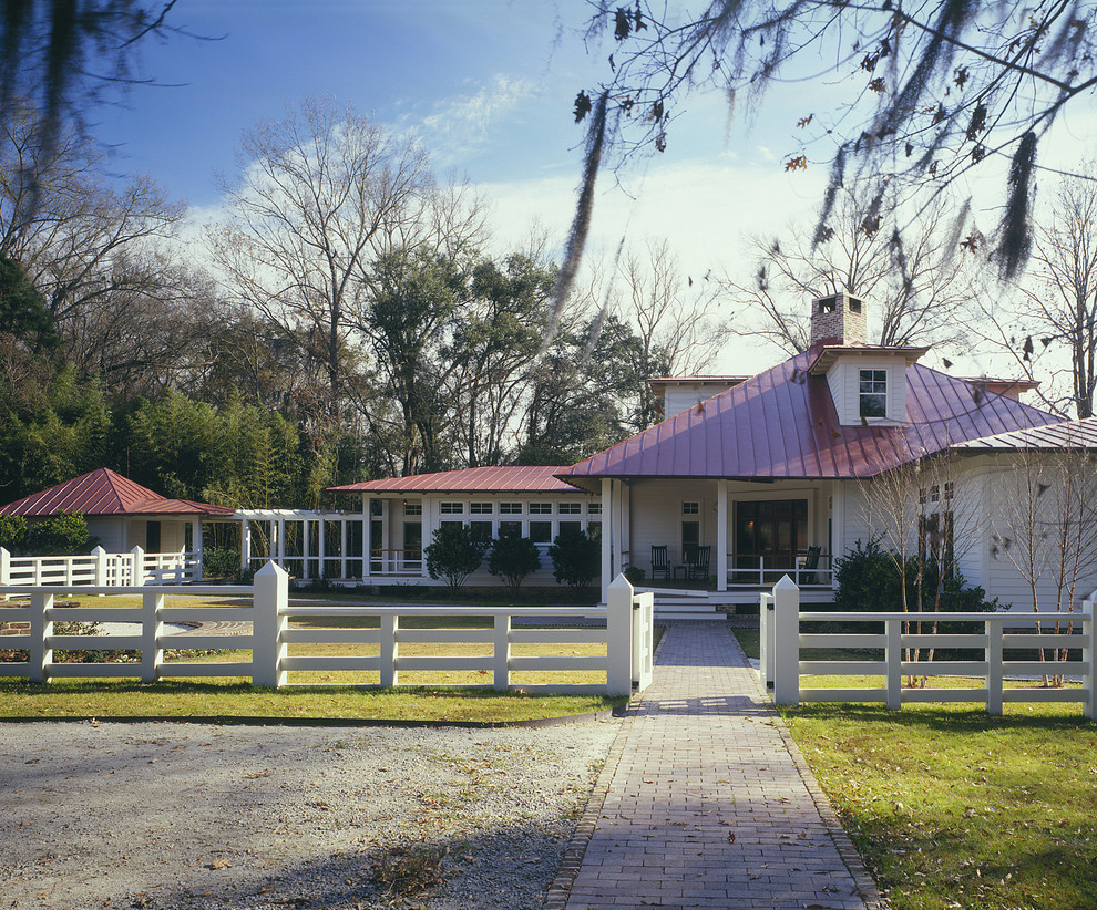 Farmhouse Fence Ideas Exterior Farmhouse With Wood Post Wood Siding within measurements 990 X 822