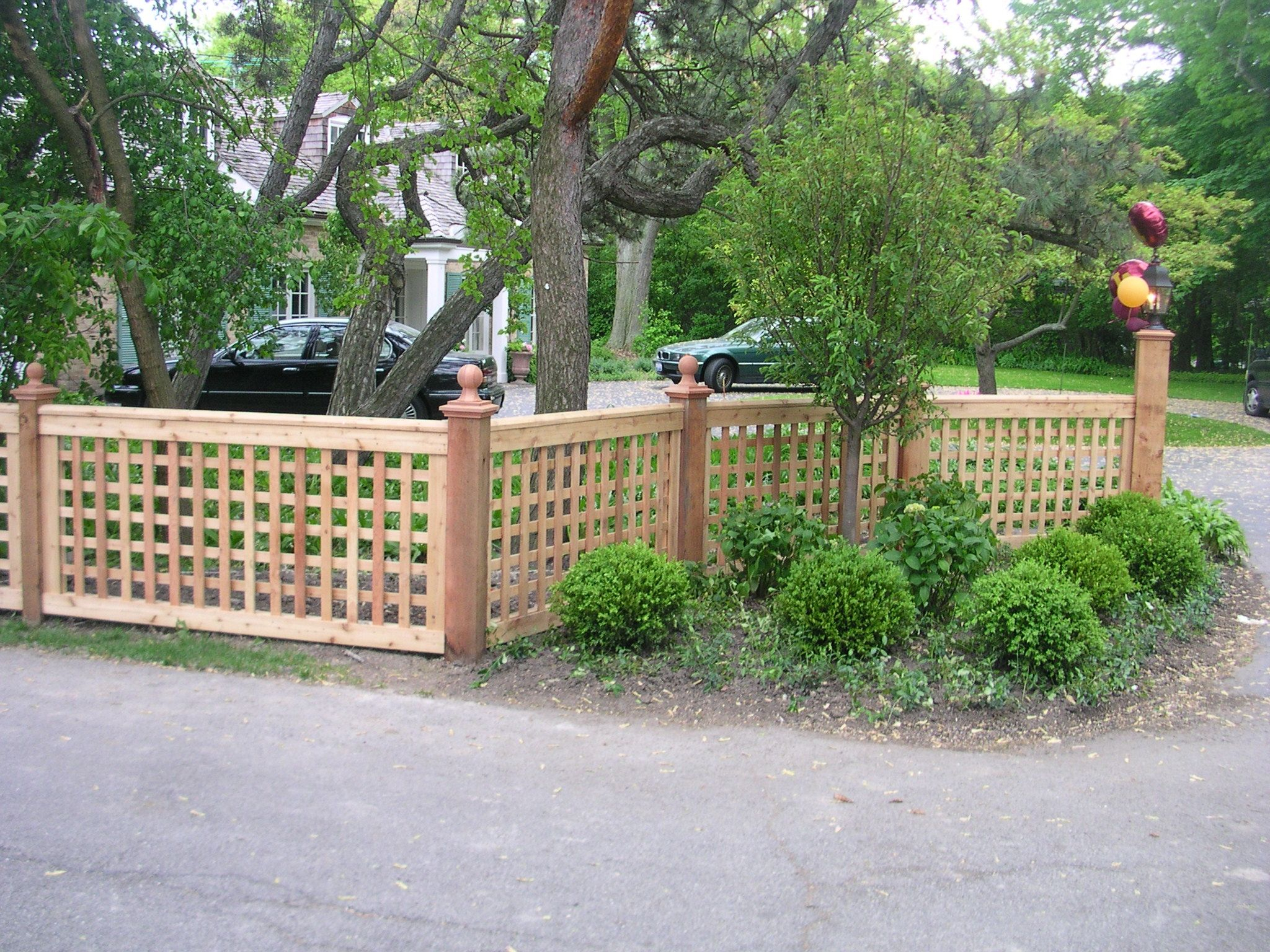 Garden Amp Patio Low Lattice Fence Idea For Front Garden Regarding throughout sizing 2048 X 1536