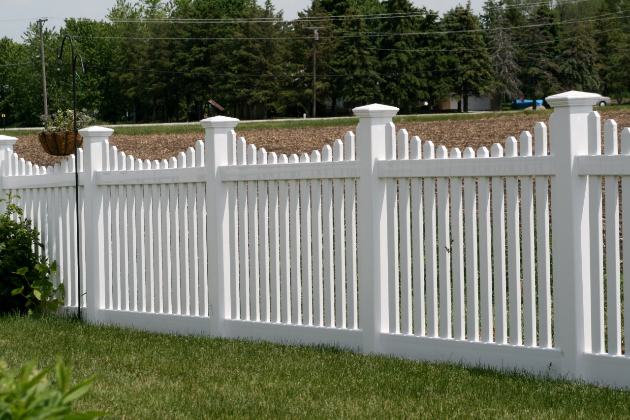 Paint A Plastic Fence Design Roof Fence Futons with regard to sizing 1280 X 853