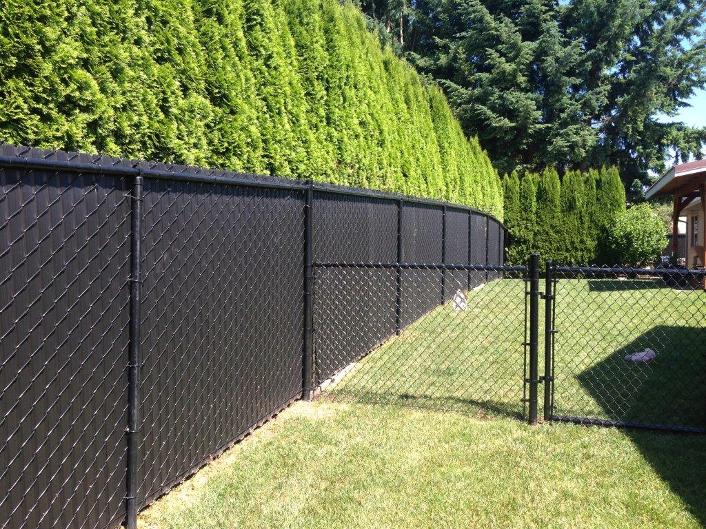 Perfect Chain Link Fence Slats Fence And Gate Ideas Installing in proportions 1024 X 768