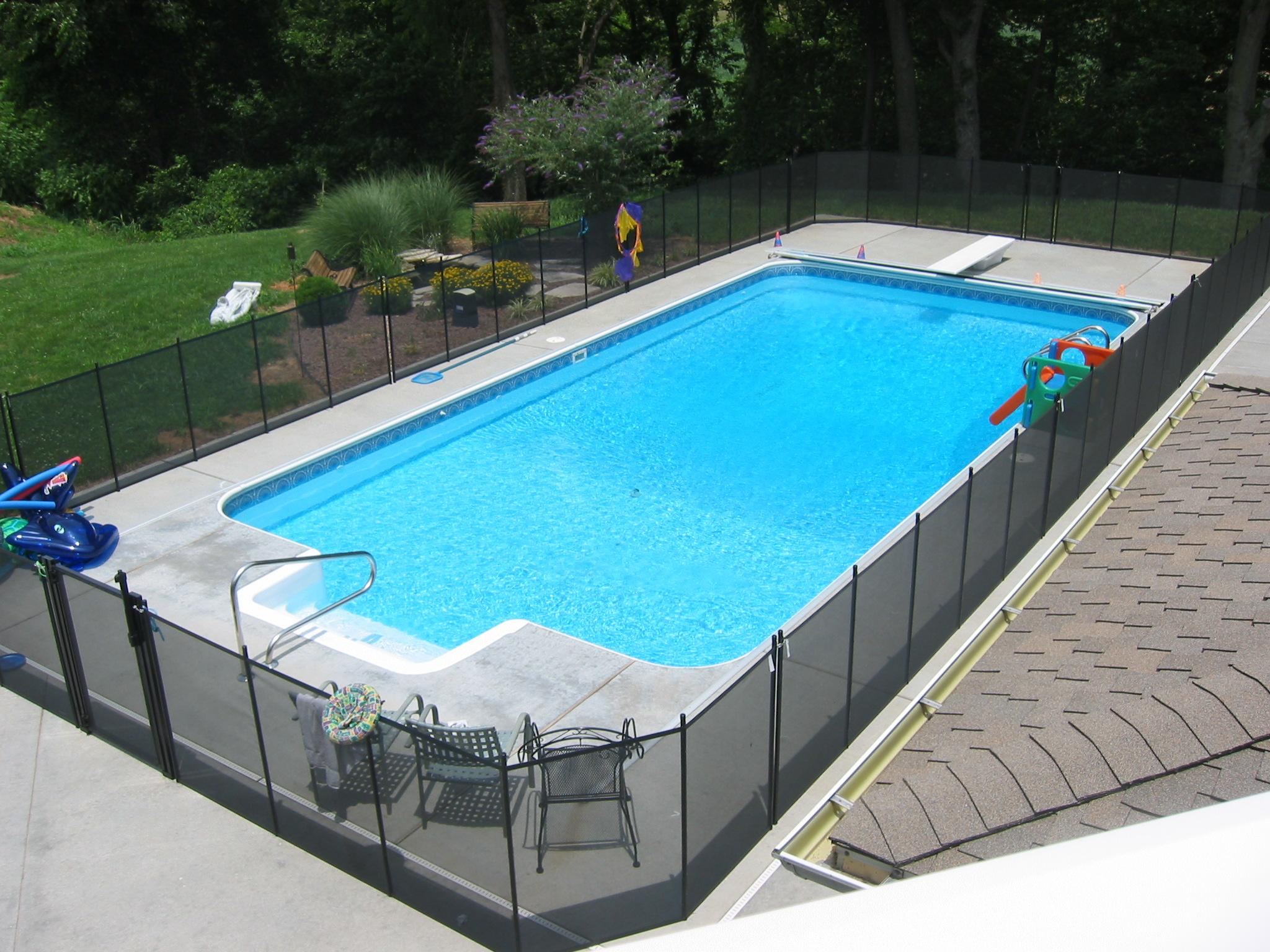 Removable Pool Fence Functions And Details Outdoor Decorations with regard to proportions 2048 X 1536