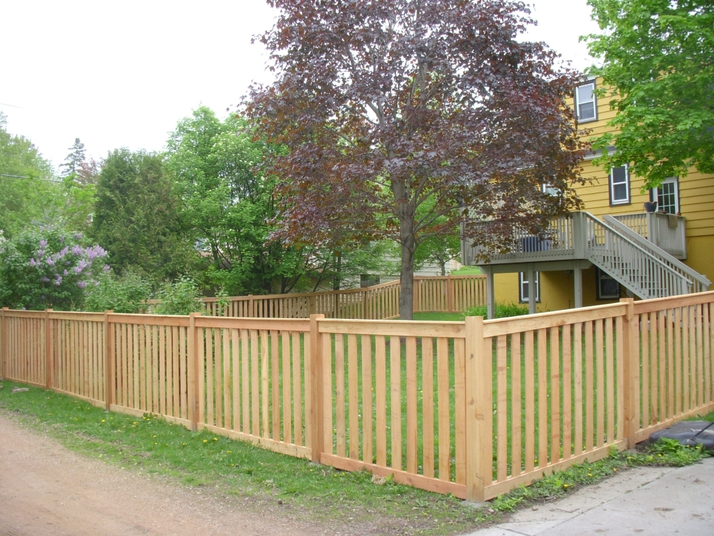 Scalloped Picket Fence Framed Picket And Framed Batton Board Within pertaining to sizing 1024 X 768