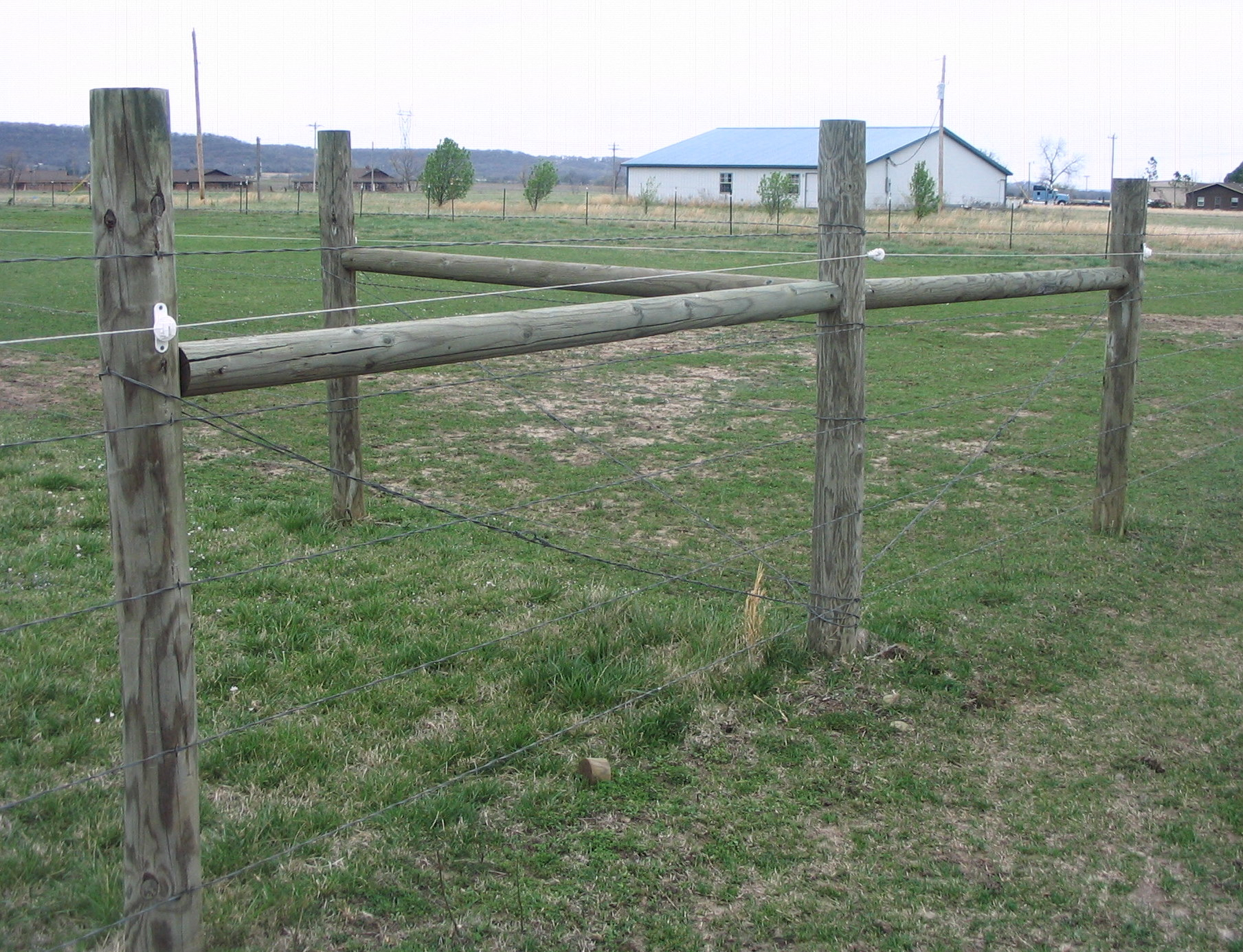 Smooth Wire Fencing With Hot Wire For Horses Horse Ideology regarding size 1809 X 1386