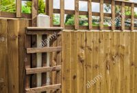 Trellis Fence Stockfotos Trellis Fence Bilder Alamy throughout measurements 865 X 1390