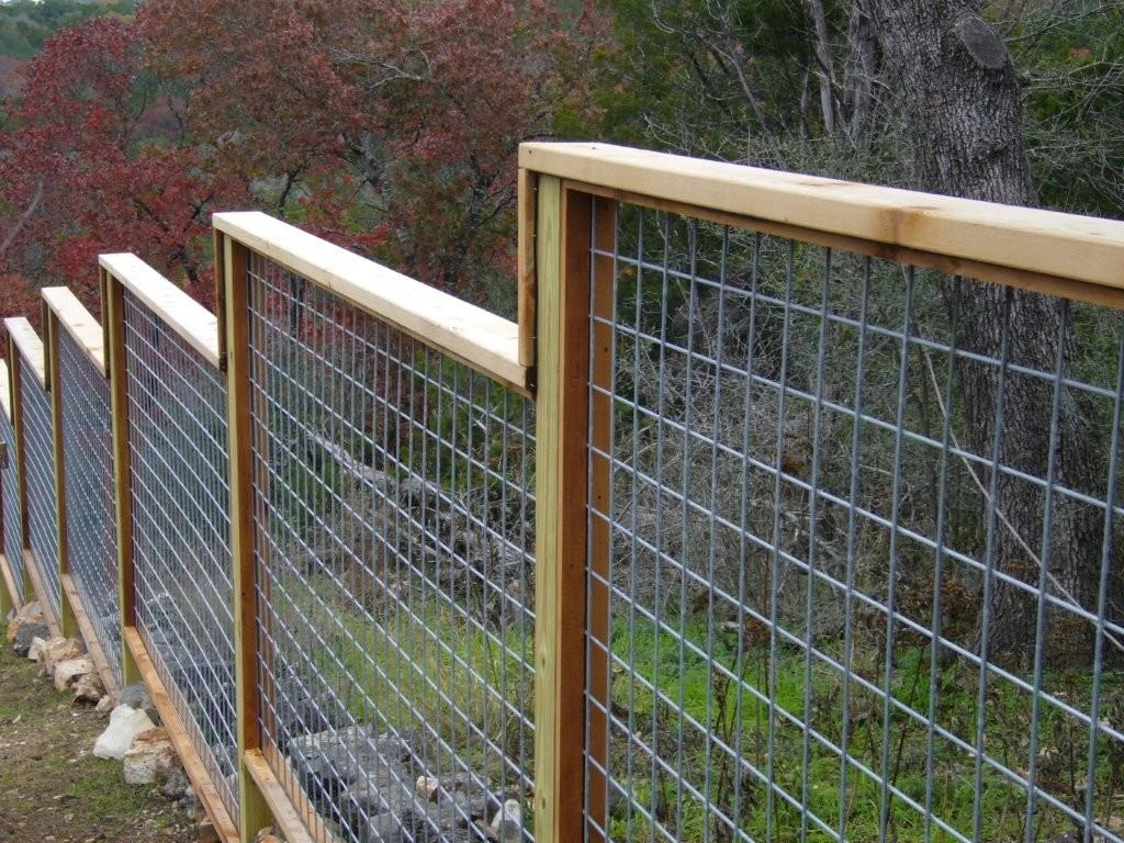 Types Of Wire Farm Fencing Fences Design with proportions 1024 X 768