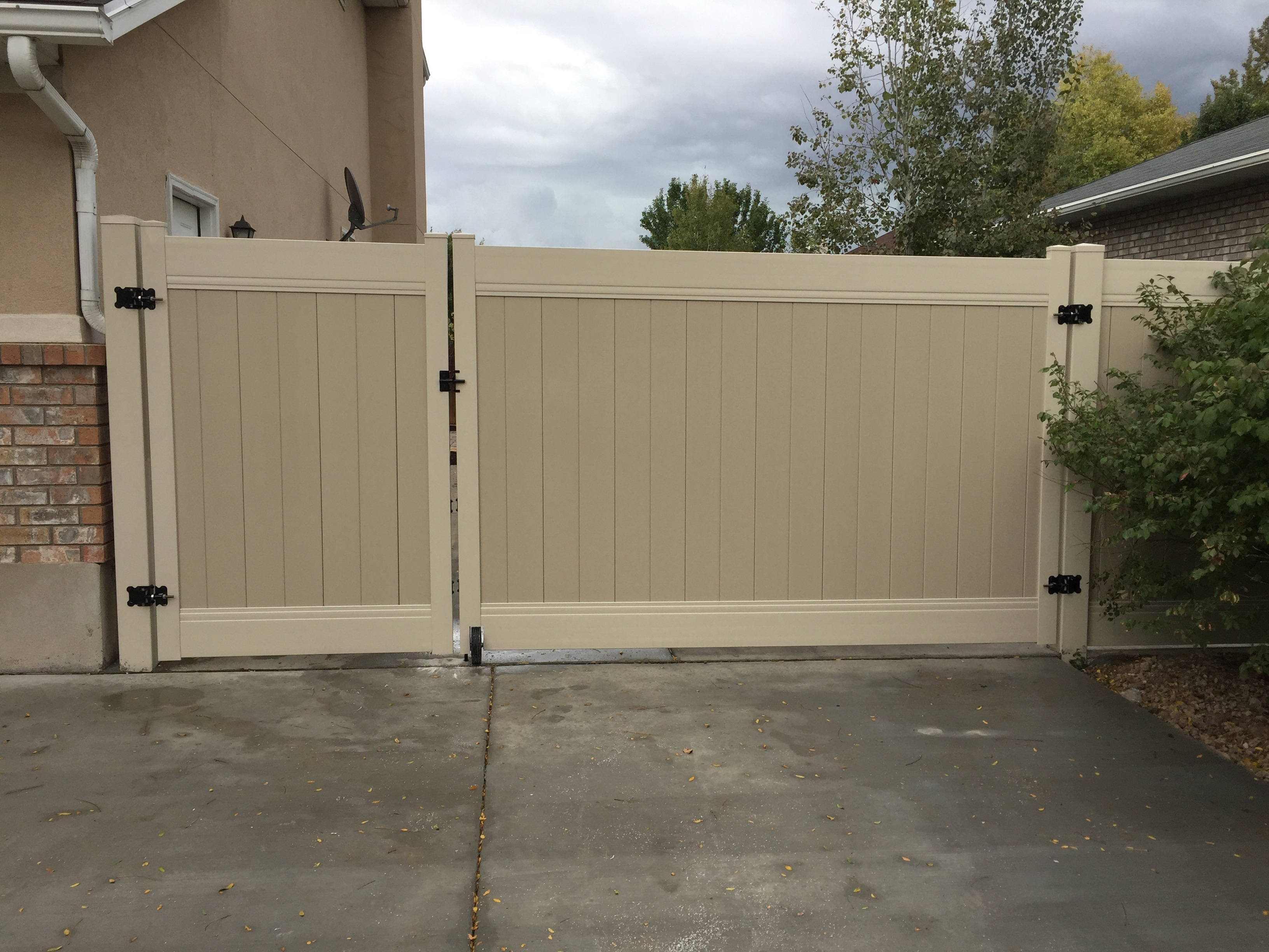 Vinyl Fence In Davis County Salt Lake County And Weber County within dimensions 3264 X 2448