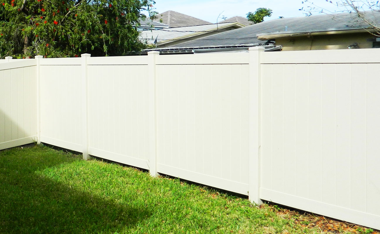 Vinyl Fencing South Florida throughout proportions 1297 X 800