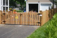 White Picket Fence Landscaping Ideas With Driveway Gate Picket inside measurements 1600 X 1200