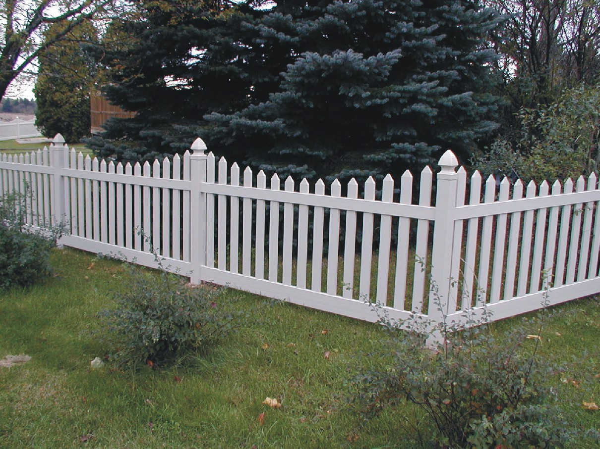 White Plastic Fence Cole Papers Design Secure Birdhouses For with regard to proportions 1210 X 907
