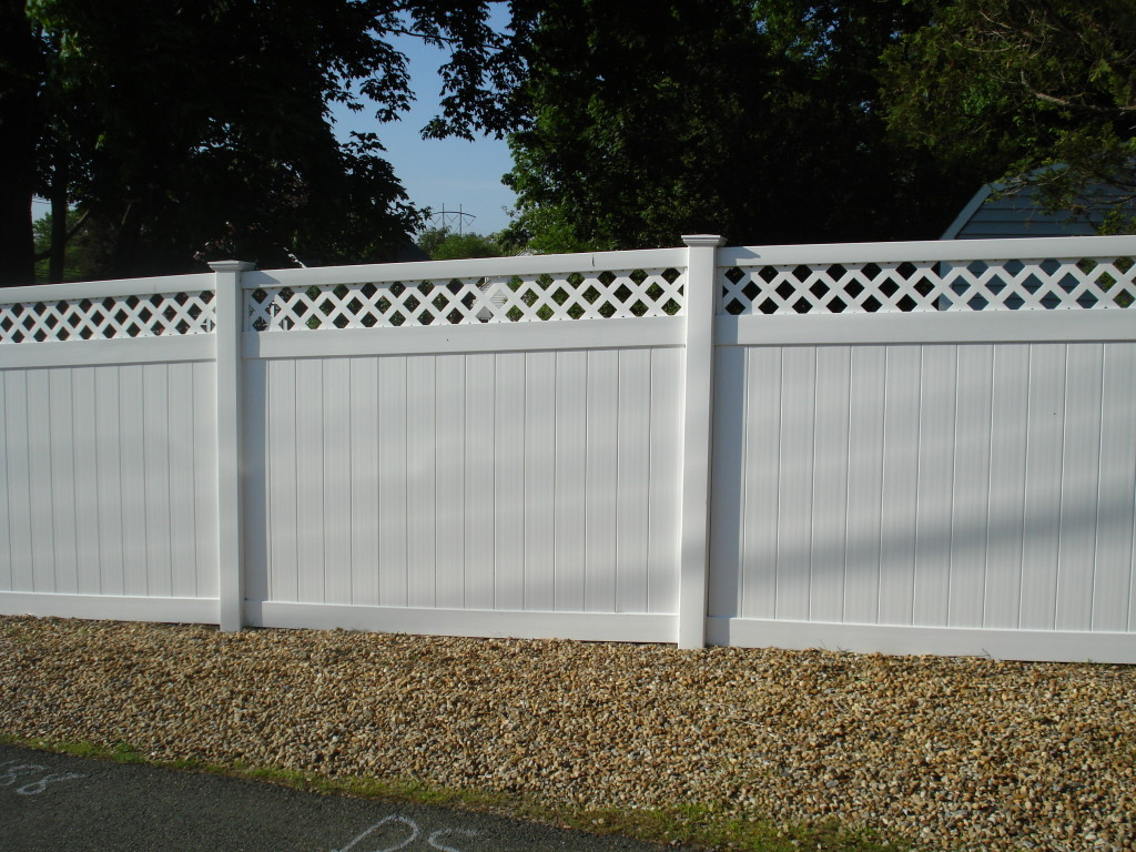 White Vinyl Privacy Fence Cool Garden Fence Panels Somats throughout sizing 1024 X 768