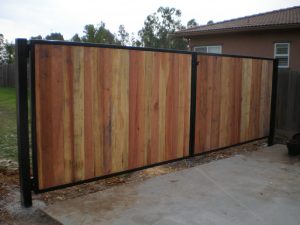 Wood Fence With Metal Gate Frame Httpwwwwoodesigner Has regarding dimensions 2048 X 1536