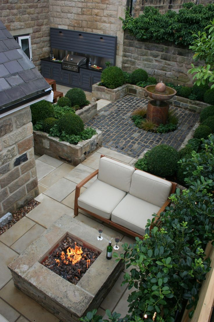 30 Backyard Fire Pit Ideas To Inspire You Garden Style pertaining to dimensions 736 X 1104