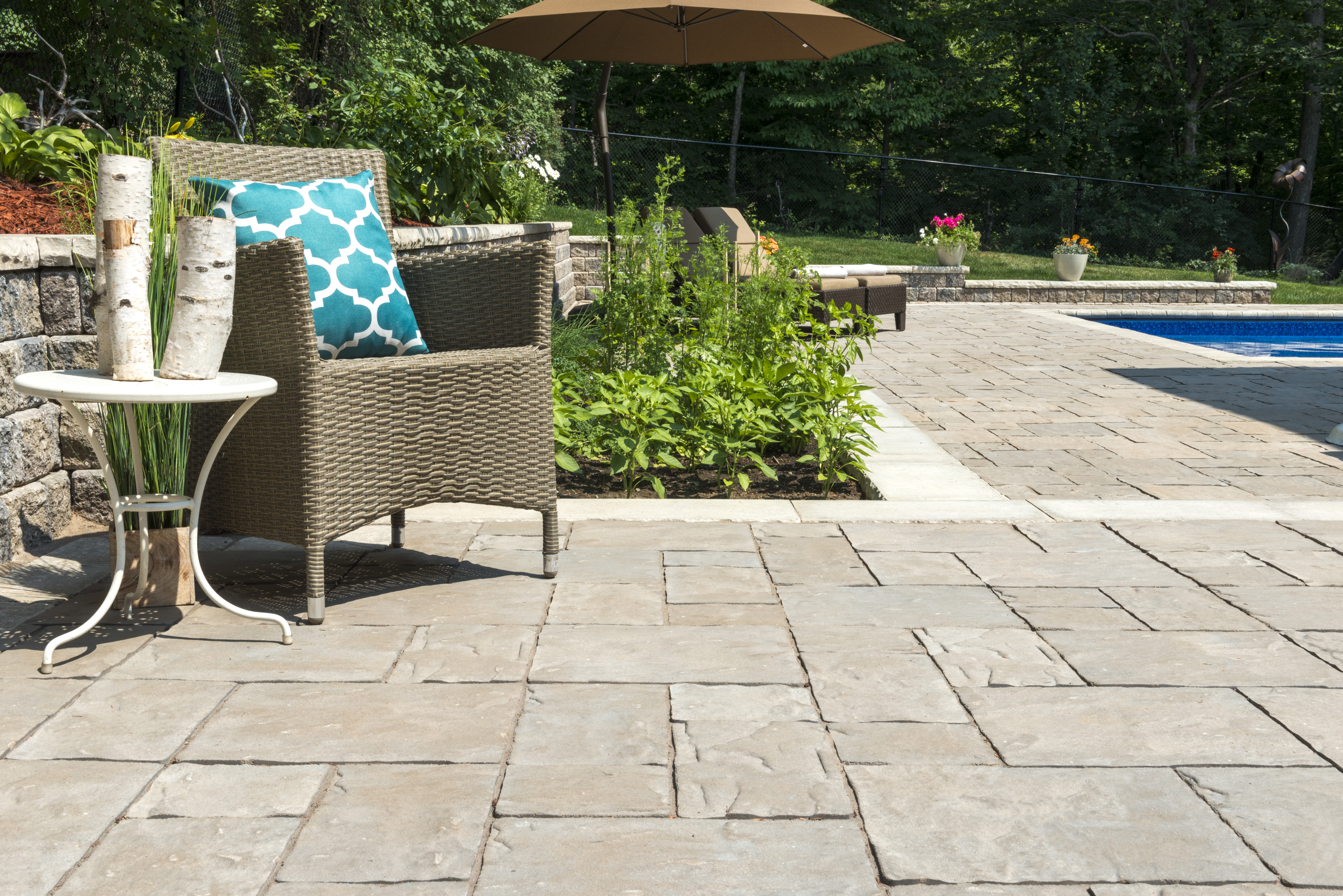 5 Helpful Tips For Using Concrete Pavers For Your Long in measurements 7360 X 4912