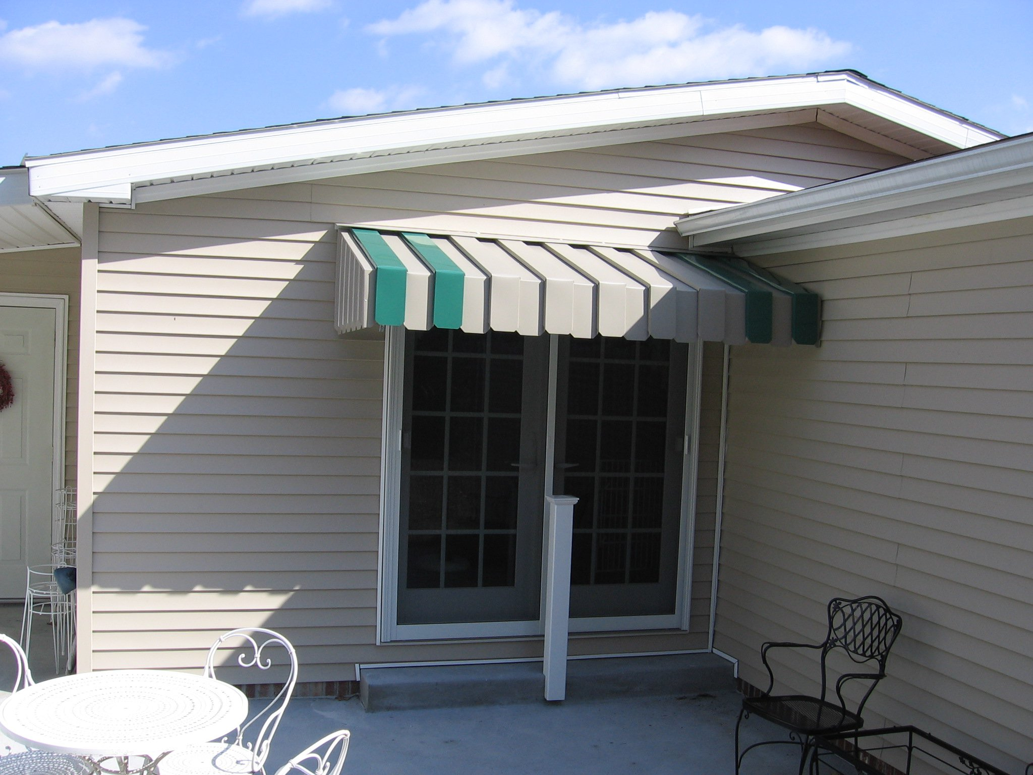 Aluminum Awning In Pittsburgh Canvas Awnings within dimensions 2048 X 1536