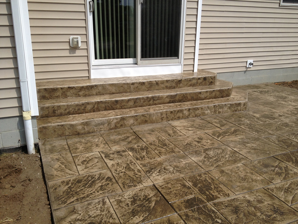 Brown Concrete Patio Stamped Steps Travertine And Bark regarding sizing 1024 X 768