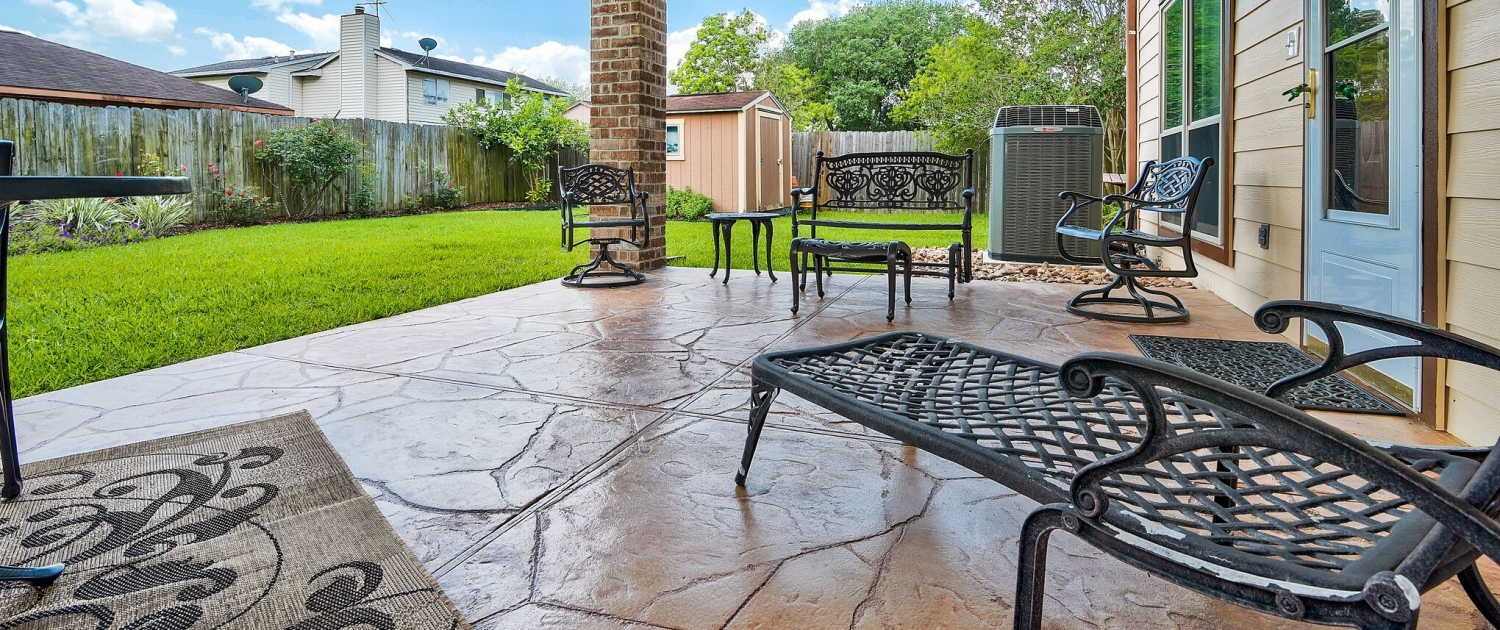 Carvestone Concrete Pavers Overlay Outdoor Living pertaining to proportions 1500 X 630