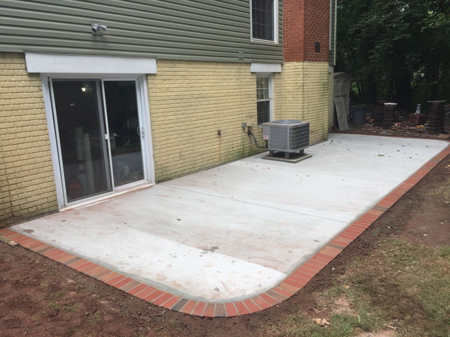 Concrete Patio With Brick Borders In Herndon Virginia in size 1500 X 1125