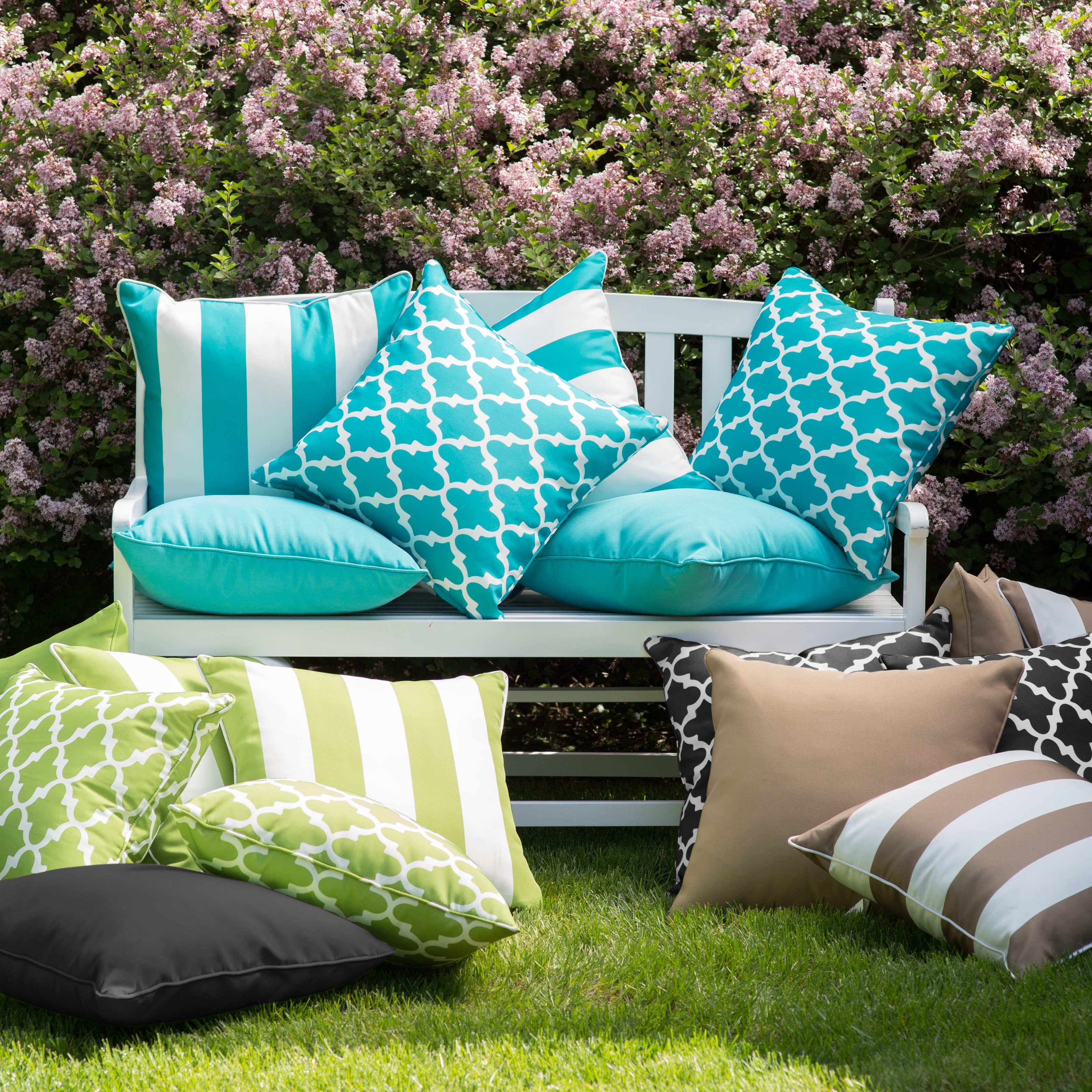 Coral Coast Lakeside 20 X 20 In Outdoor Throw Pillows Set pertaining to size 3200 X 3200