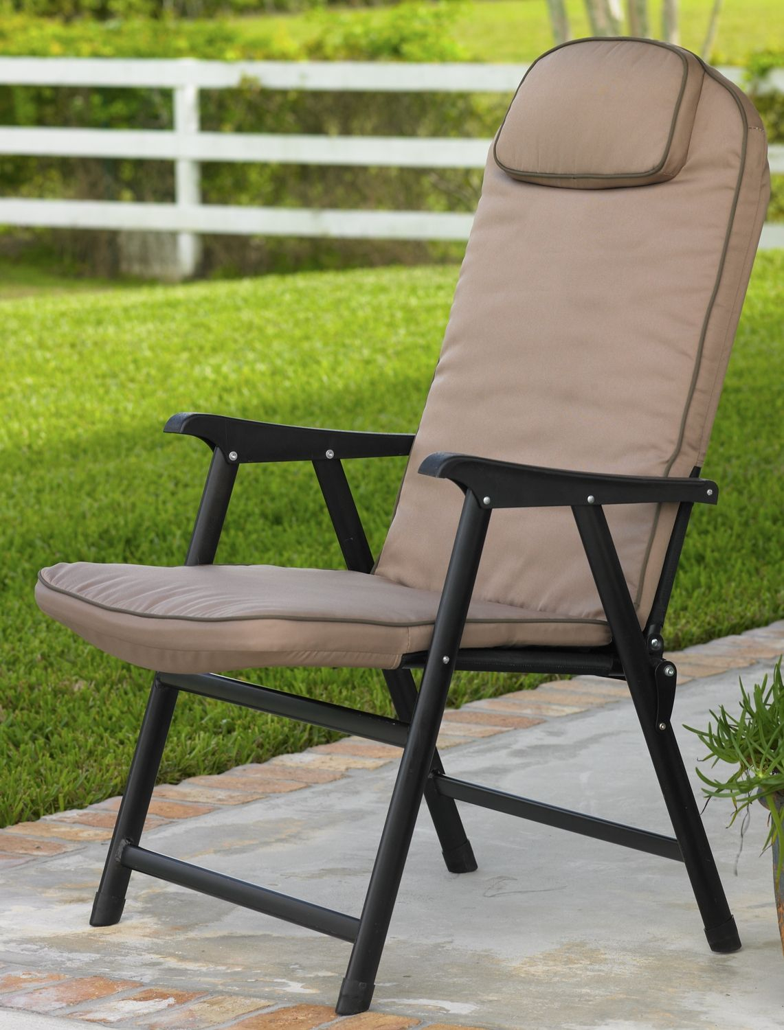 Extra Wide Folding Padded Outdoor Chair Outdoor Folding intended for measurements 1141 X 1500