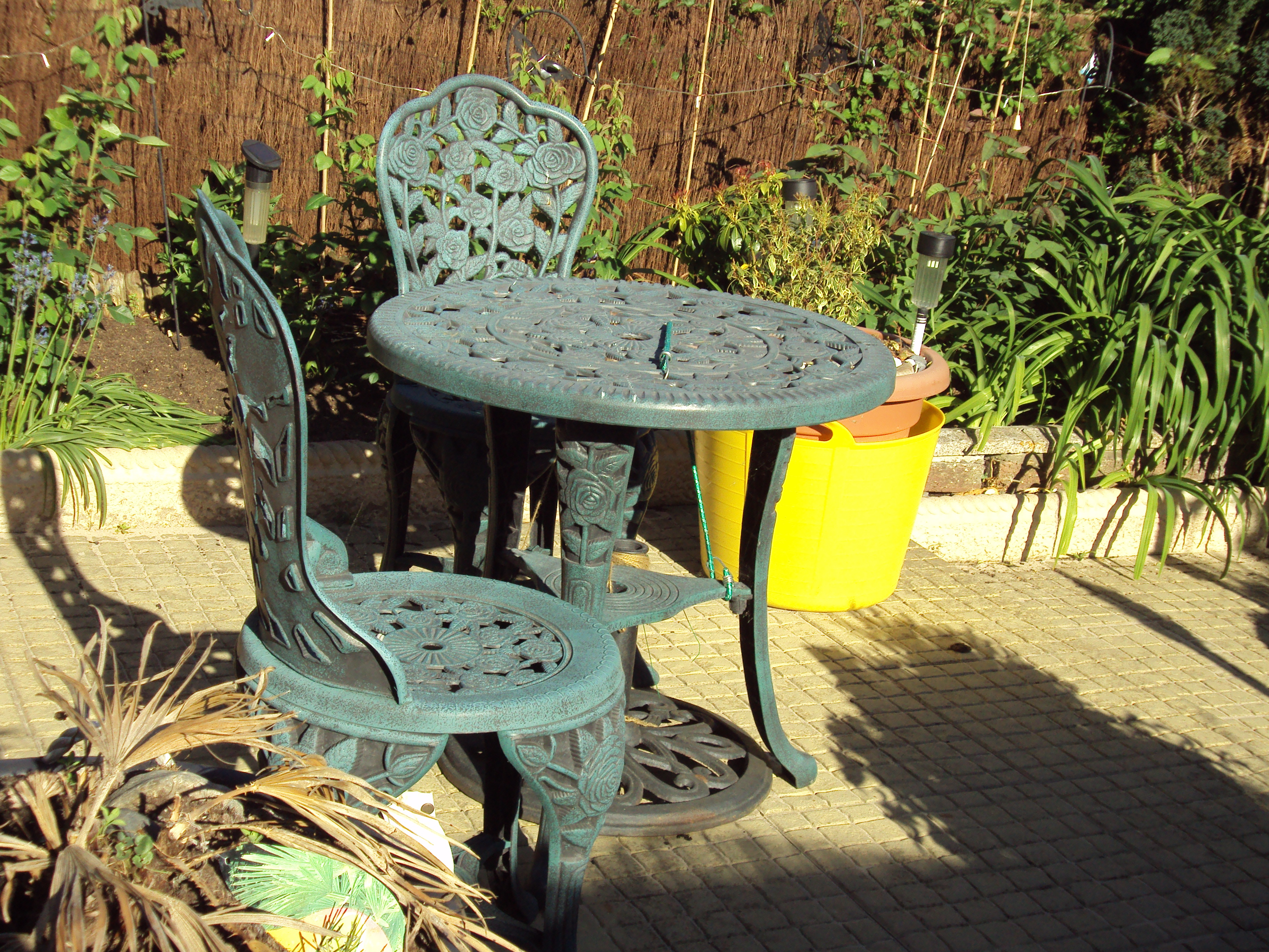 Garden Furniture Wikipedia with regard to measurements 3648 X 2736