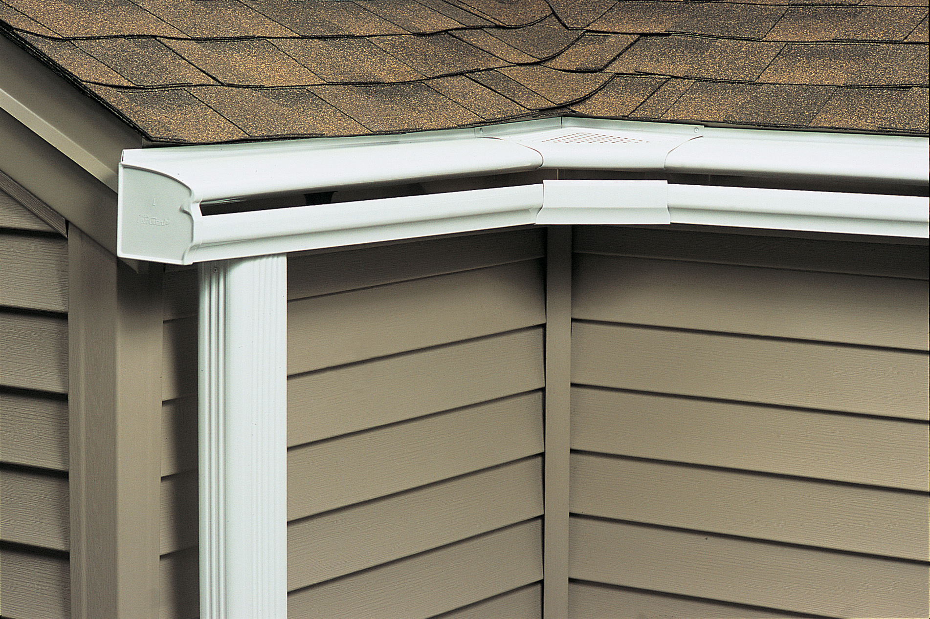 Gutters Spanaway Covered Gutters Harley Exteriors pertaining to dimensions 1902 X 1267