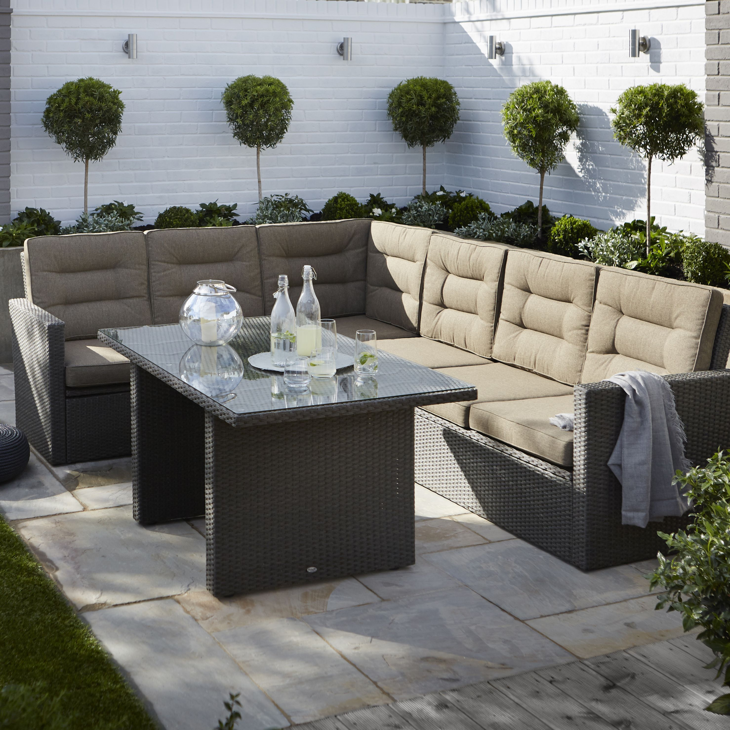 Liking The Planting Behind Seating Area Kington Rattan in proportions 2956 X 2956