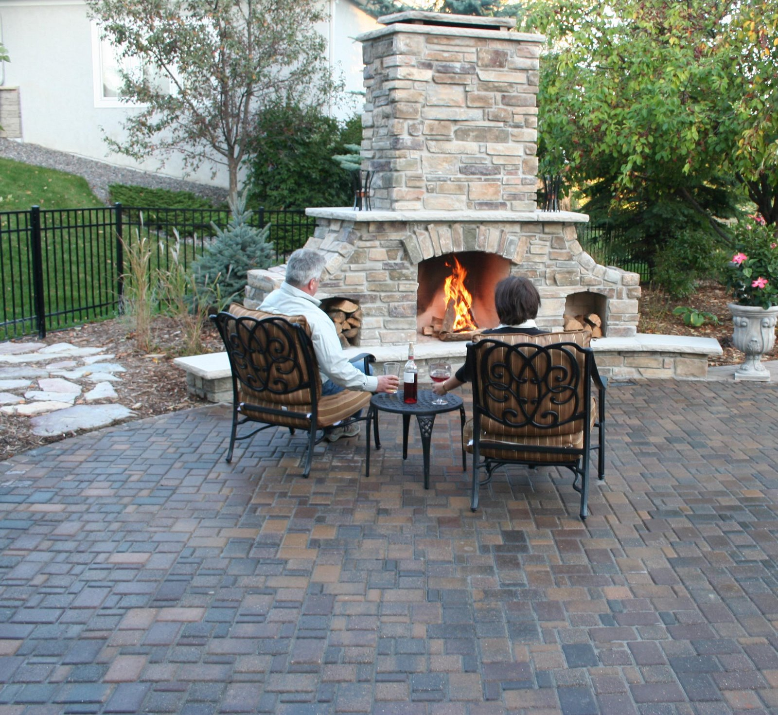 Outdoor Brick Fire Pit Diy Paver Patio And Firepit Pit4 intended for proportions 1600 X 1470