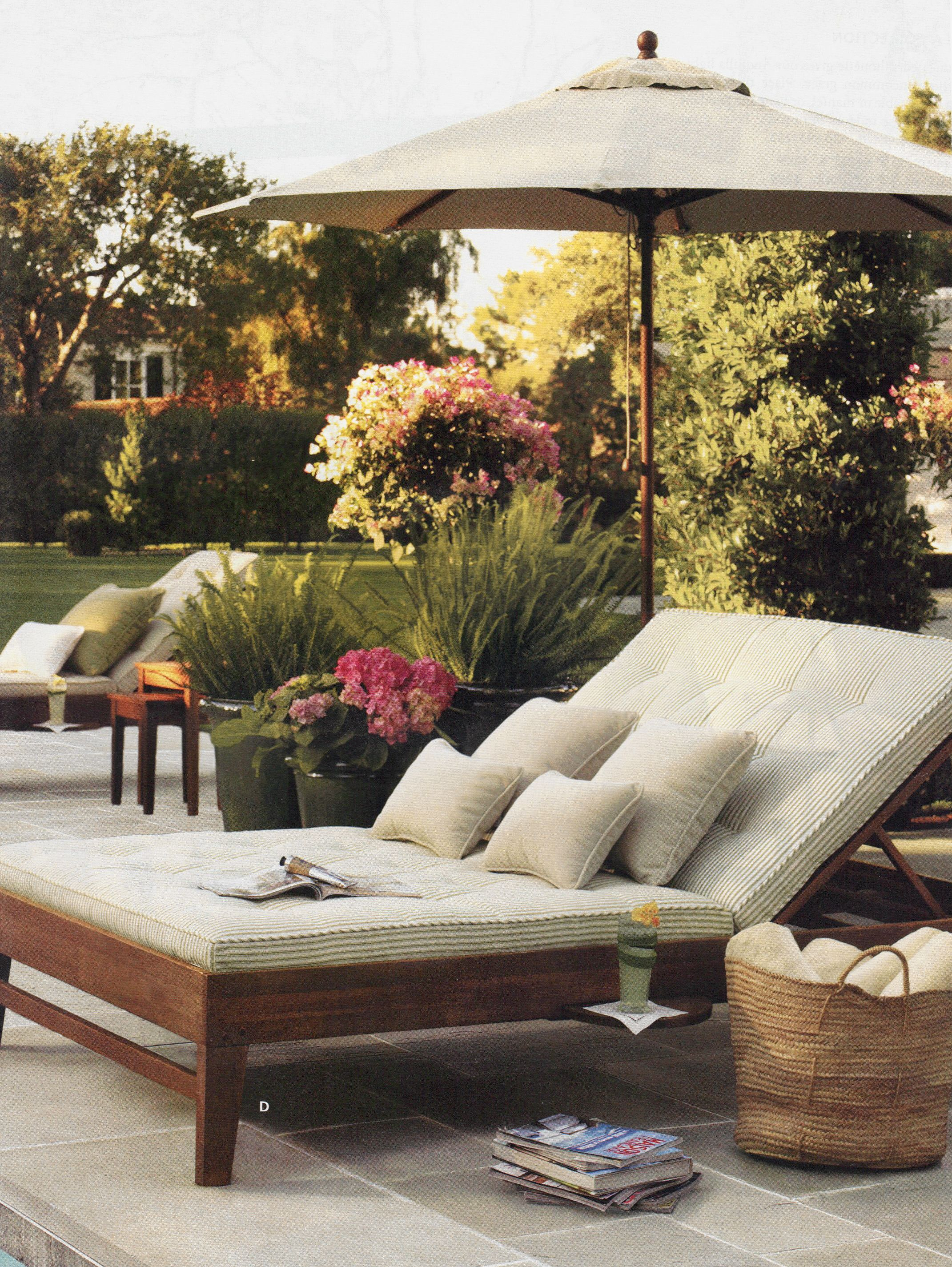 Oversized Patio Chair For A Lovely Summer Afternoon Pool inside sizing 2141 X 2849