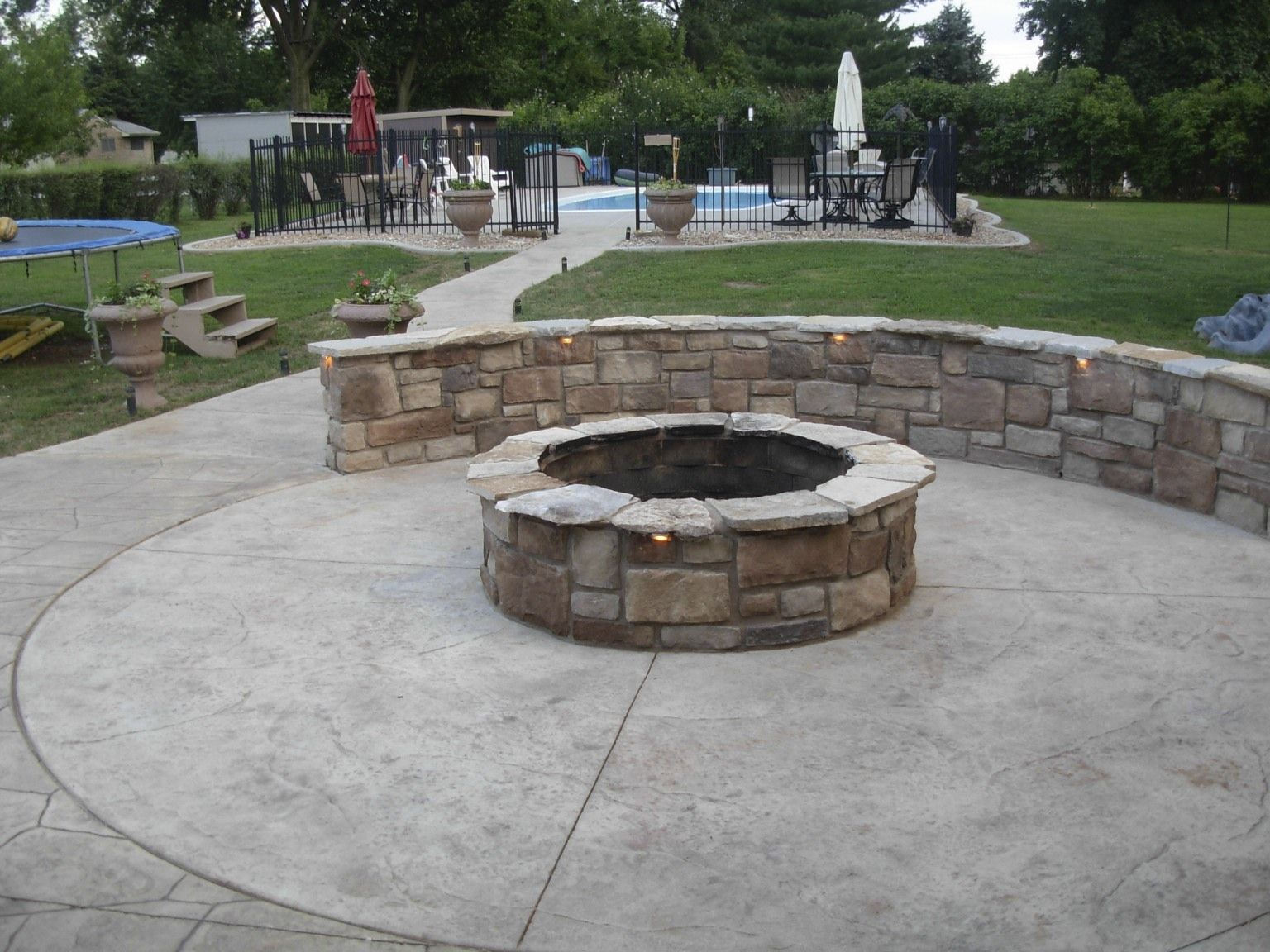 Patio Designs With Fire Pit Sitting Walls Warm Up This inside proportions 1536 X 1152