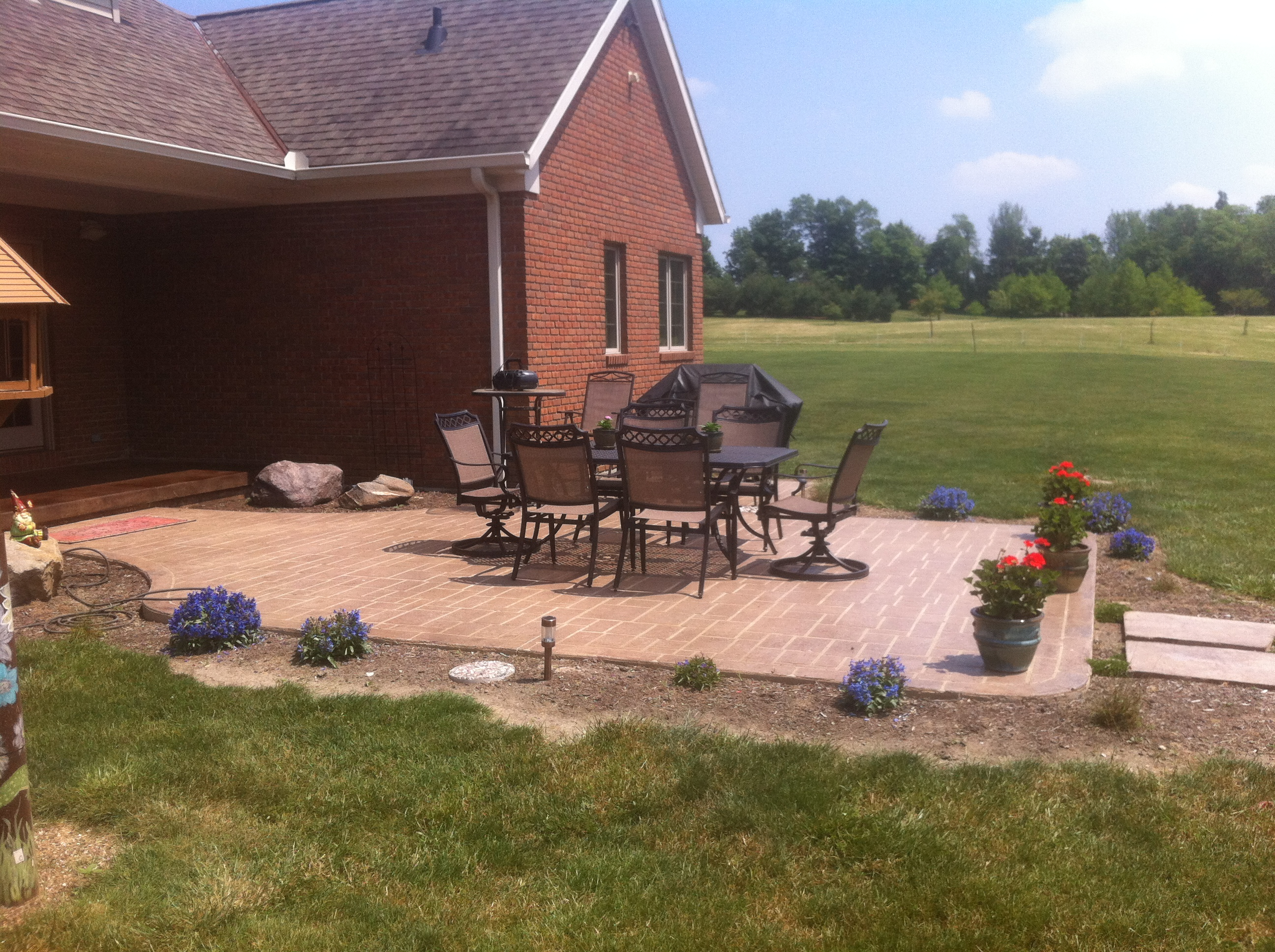 Patios Sidewalks Stamped Concrete Marysville Ohio in size 2592 X 1936