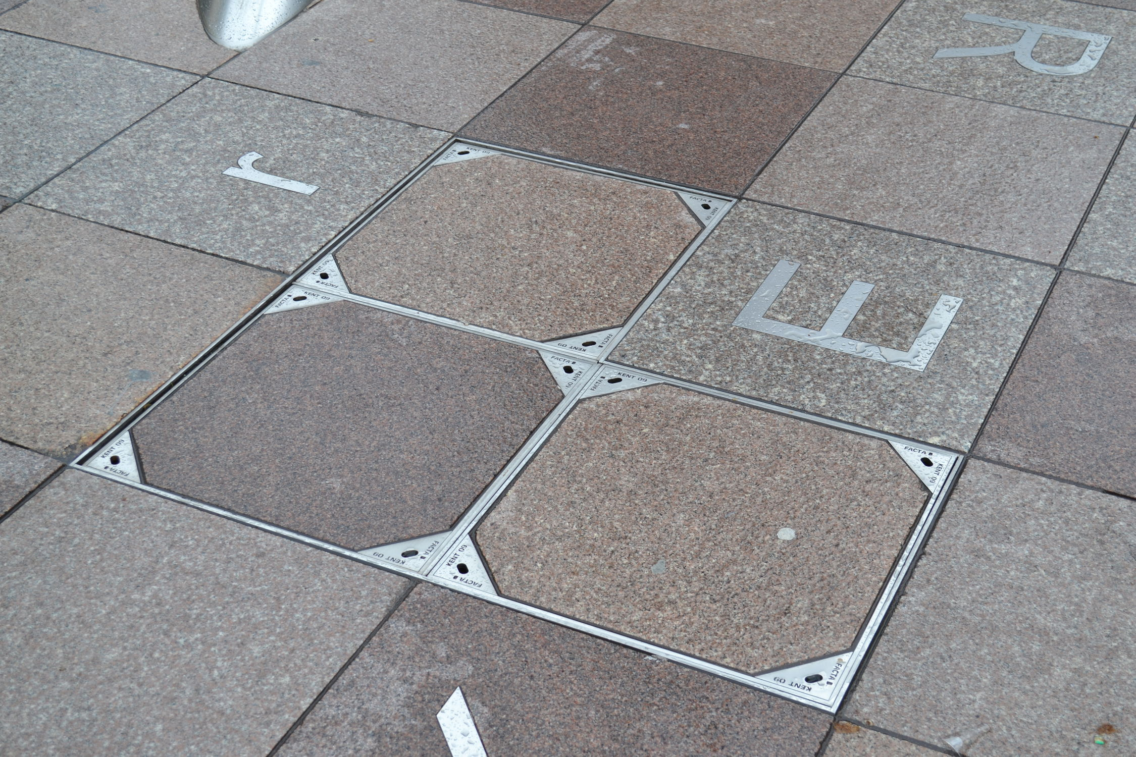 Stainless Steel Manhole Cover Square Kmp12001200 Kent regarding measurements 2250 X 1500