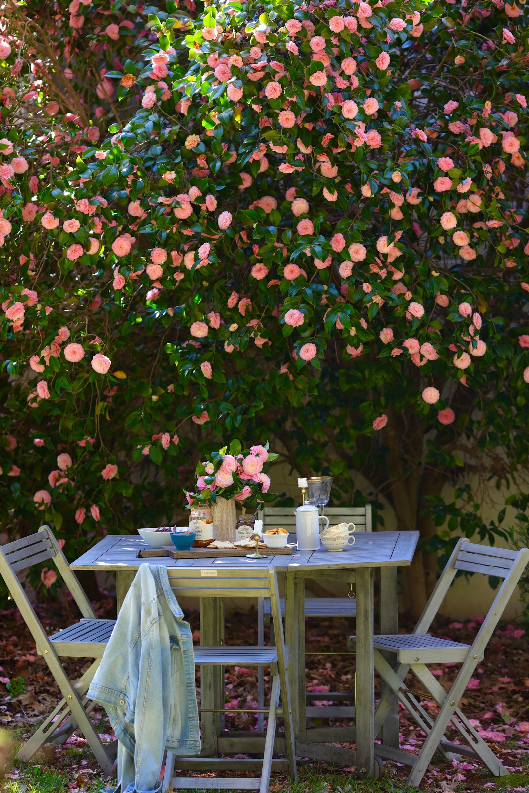 Vintage French Style Patio Table Chairs French Country with regard to proportions 1067 X 1600