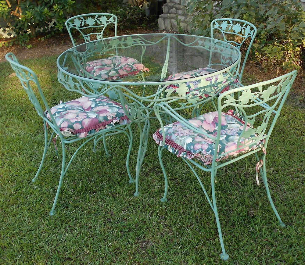 Vintage Wrought Iron Patio Set Dogwood Blossoms Branches regarding size 1000 X 869