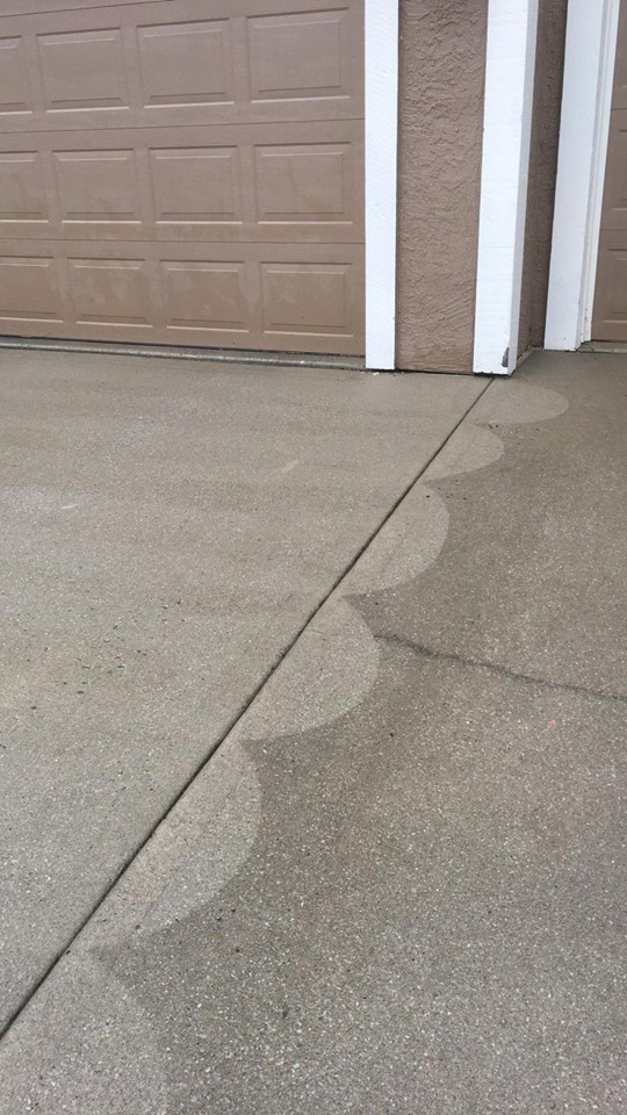 Wash And Seal Application On Concrete Driveway Overland within proportions 1280 X 2275